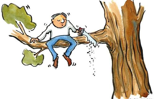 Cu degetul in fund – Editorial AutoTehnica Mai 2018